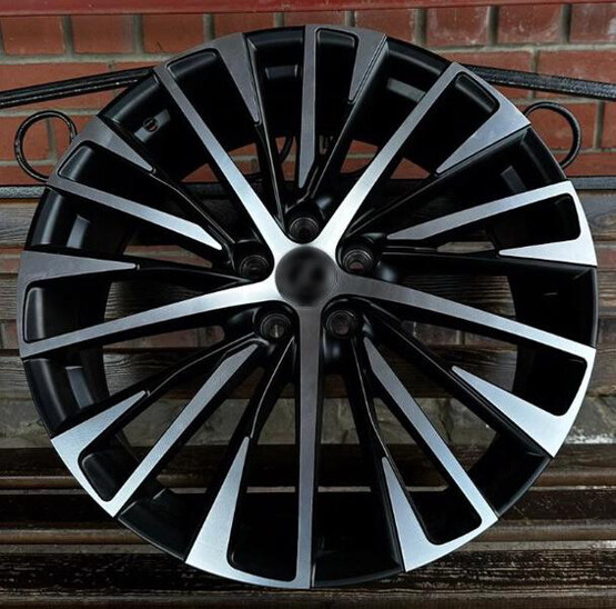 Диск Replica Fr Lx 5252 20x8 5x114.3 ET30 DIA60.1 BMF Диск Replica Fr Lx 5252 20x8 5x114.3 ET30 DIA60.1 BMF